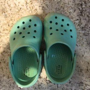 Toddler crocs